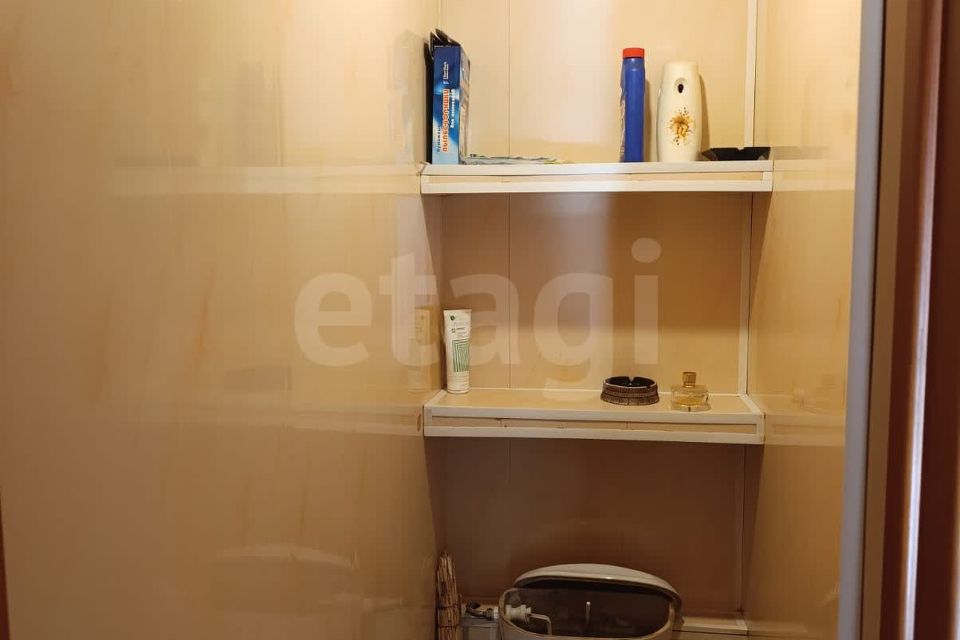 Продаётся 3-комнатная квартира, 51.9 м²