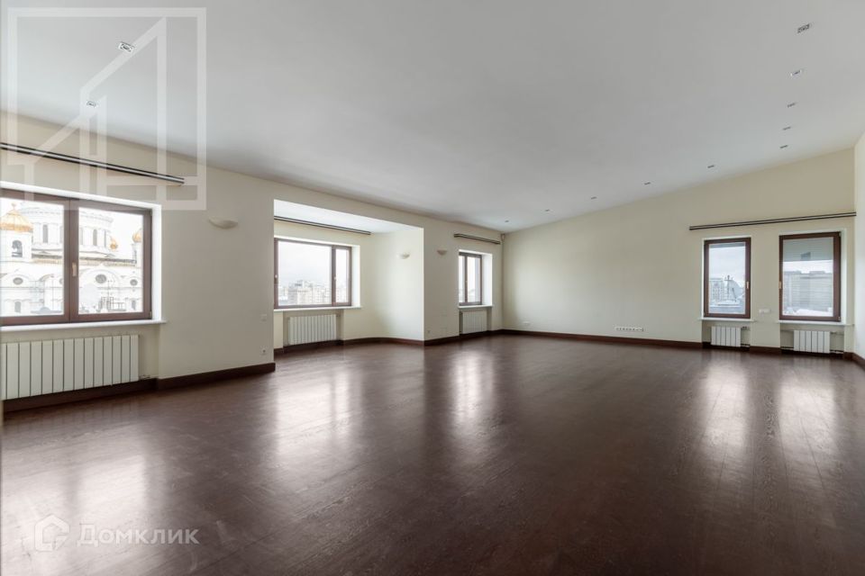 Сдаётся 5-комнатная квартира, 180 м²