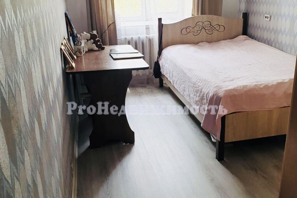 Продаётся 3-комнатная квартира, 56.3 м²