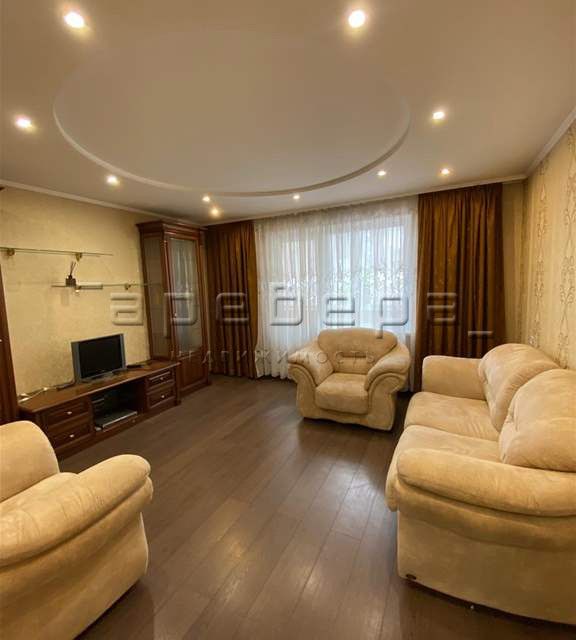 Продаётся 4-комнатная квартира, 91.6 м²