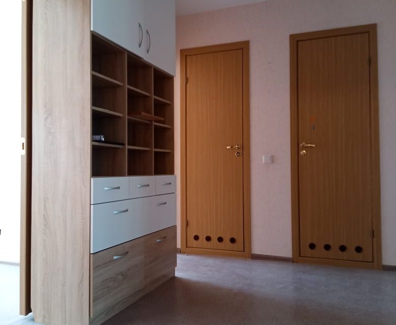 Продаётся 4-комнатная квартира, 93 м²