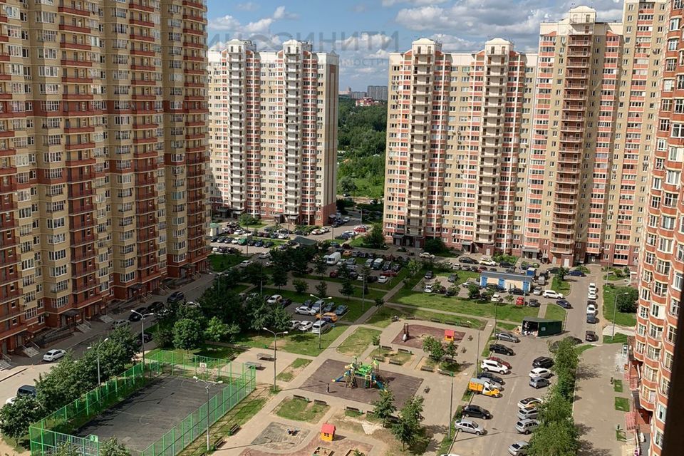 Продаётся 2-комнатная квартира, 63 м²