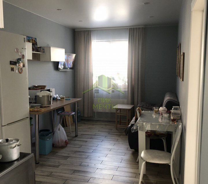 Продаётся 2-комнатная квартира, 55.7 м²