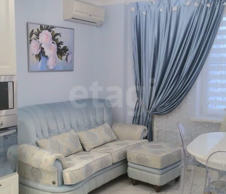 Продаётся 3-комнатная квартира, 70 м²