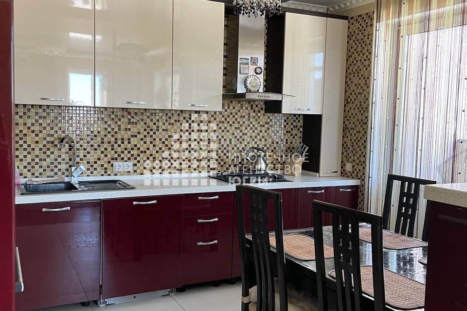 Продаётся 3-комнатная квартира, 71.9 м²