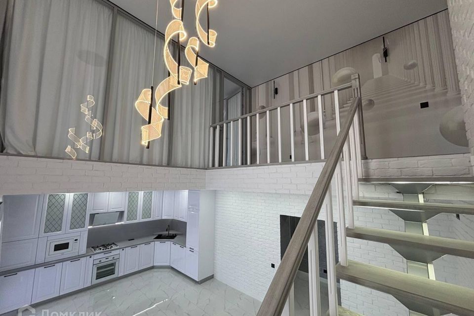 Продаётся 4-комнатная квартира, 118 м²