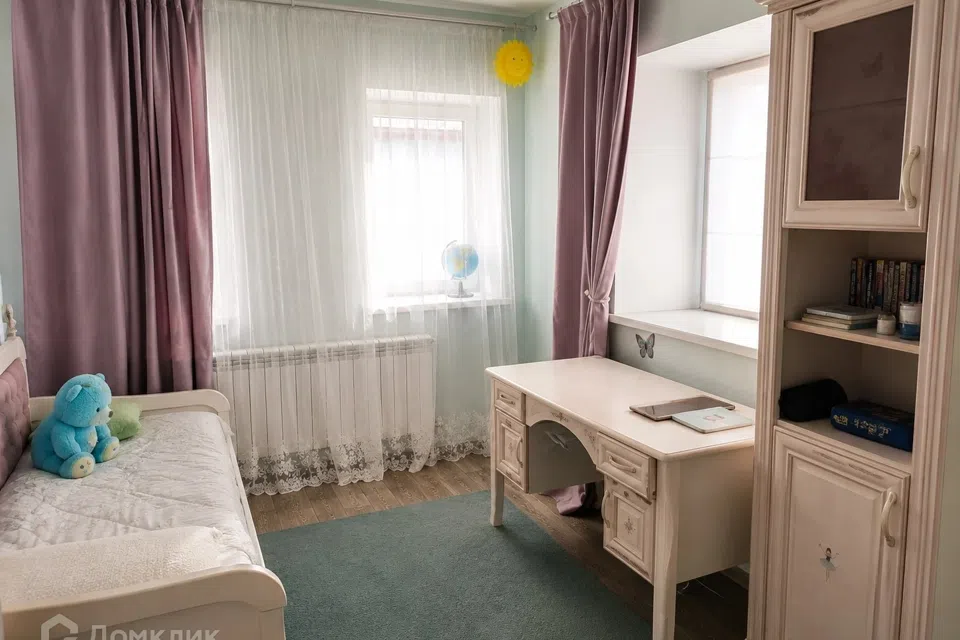 Продаётся 2-этажный дом, 140 м²
