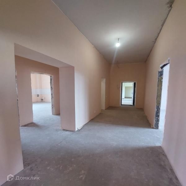 Продаётся 3-комнатная квартира, 121.5 м²