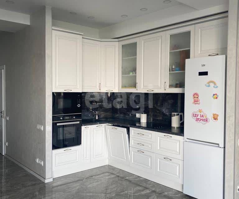 Продаётся 4-комнатная квартира, 118 м²