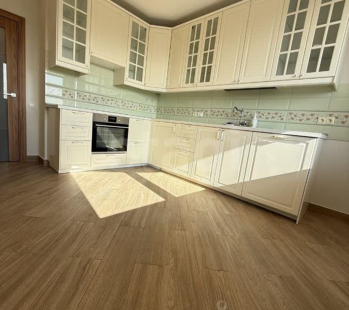 Продаётся 2-комнатная квартира, 68.5 м²