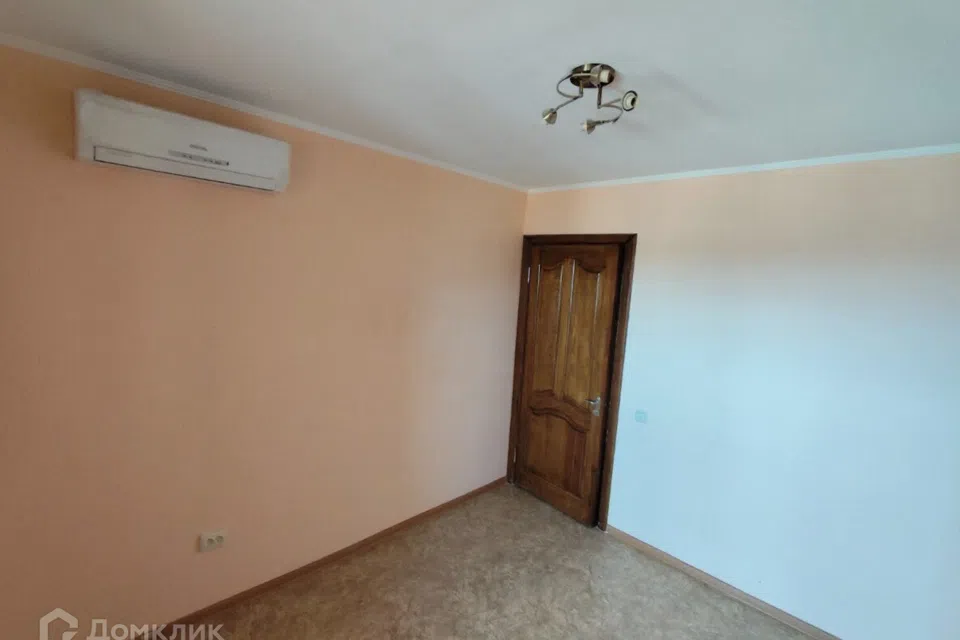 Продаётся 4-комнатная квартира, 94 м²