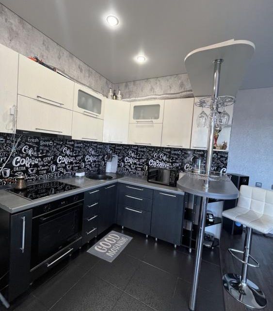 Продаётся 2-комнатная квартира, 52.9 м²