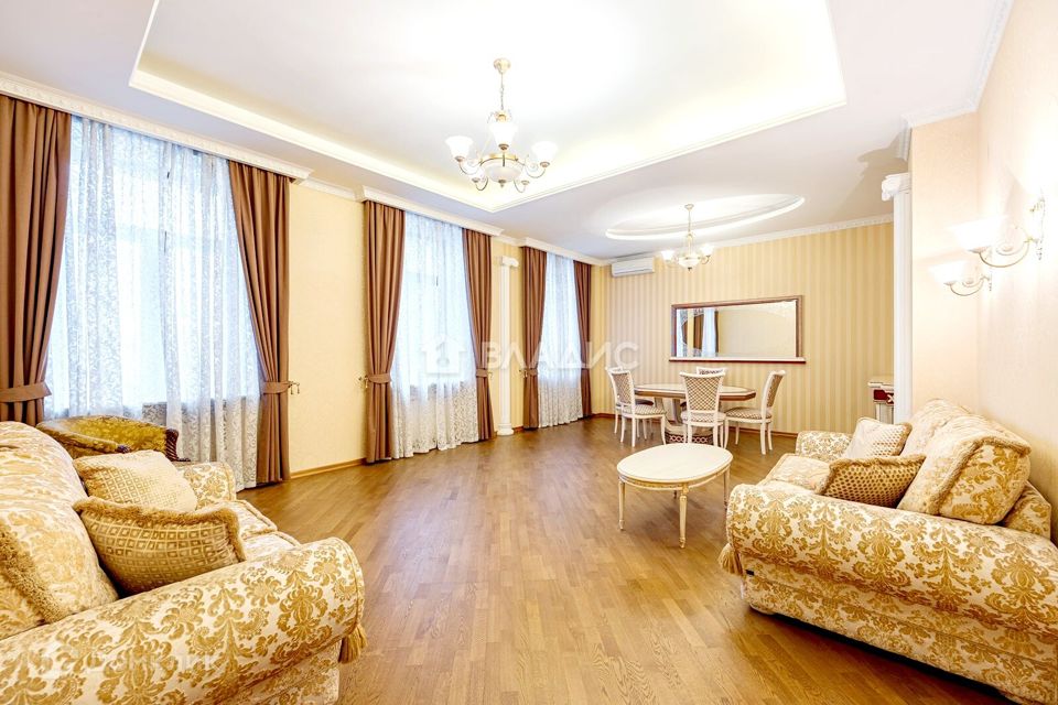 Продаётся 4-комнатная квартира, 128.6 м²