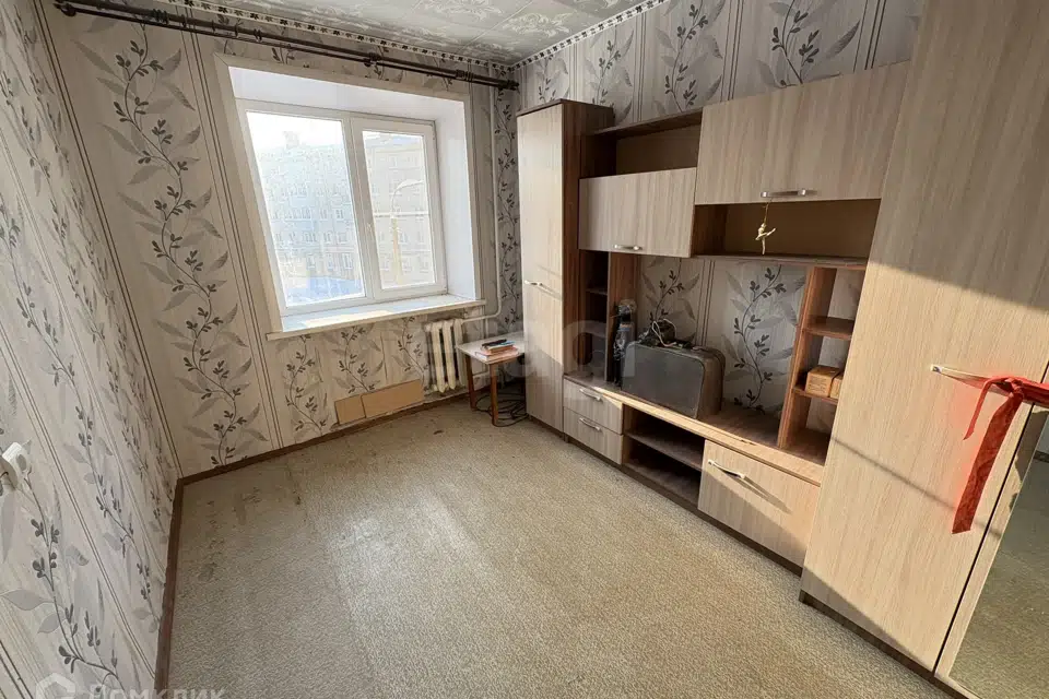 Продаётся 3-комнатная квартира, 57.3 м²