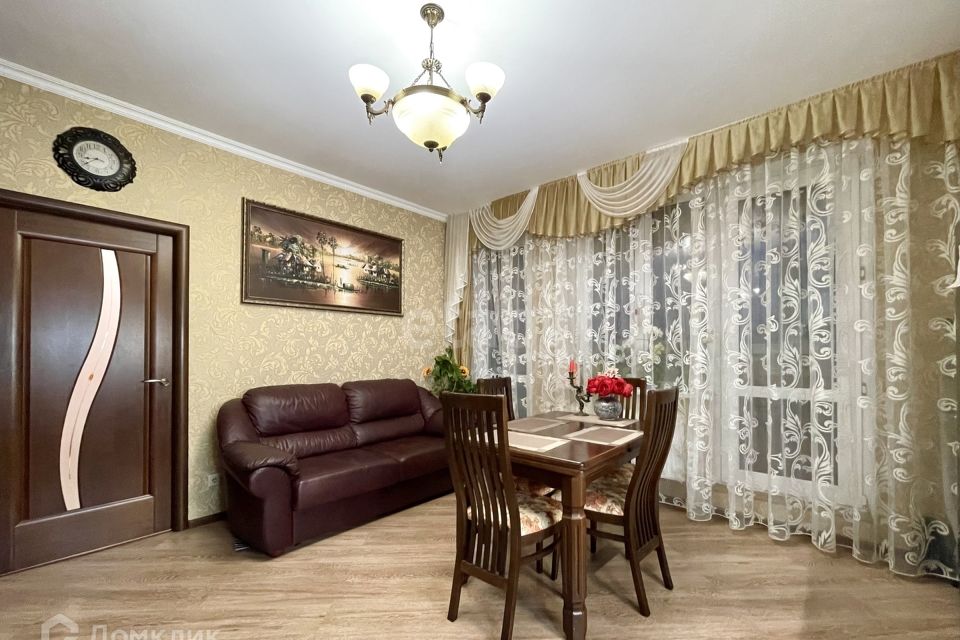 Продаётся 1-комнатная квартира, 48.3 м²