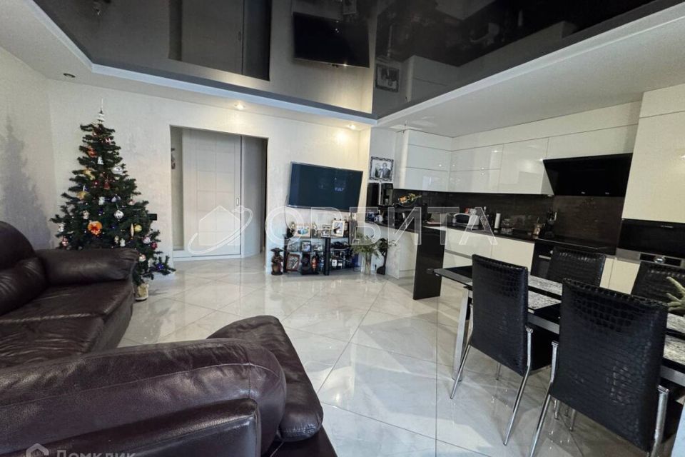 Продаётся 2-комнатная квартира, 70.9 м²