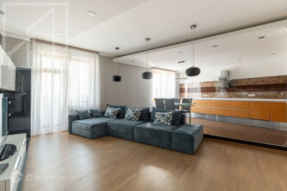 Сдаётся 3-комнатная квартира, 150 м²