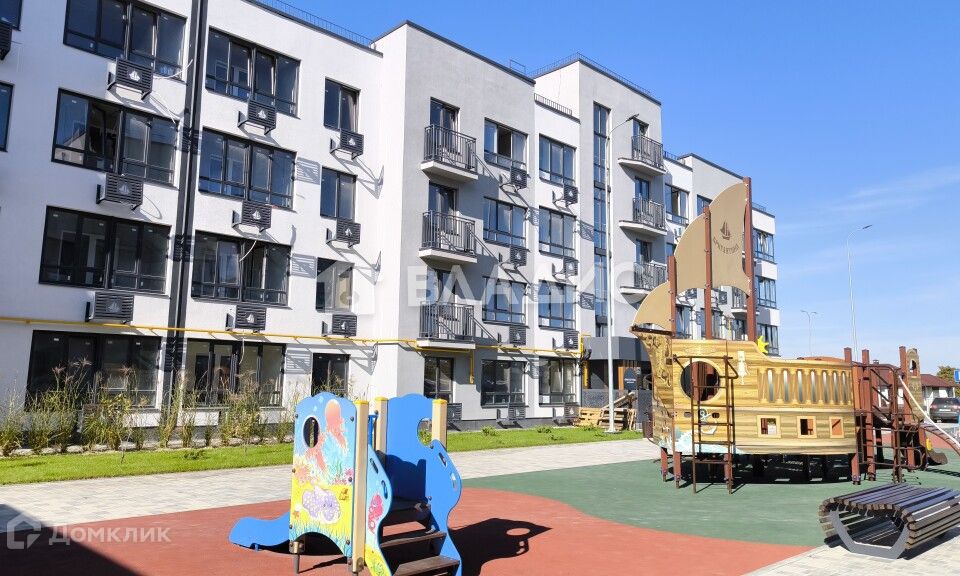 Продаётся 1-комнатная квартира, 42.79 м²