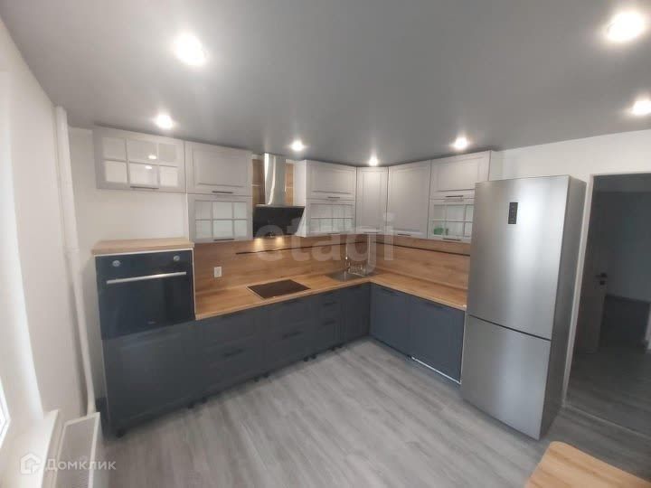 Продаётся 3-комнатная квартира, 105 м²