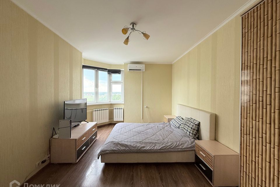 Продаётся 1-комнатная квартира, 42.6 м²