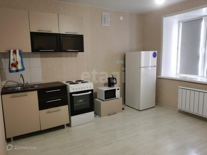 Сдаётся 1-комнатная квартира, 40 м²