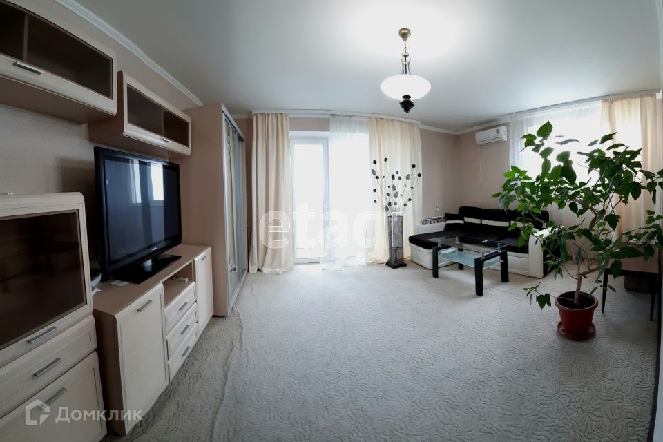 Продаётся 1-комнатная квартира, 37.6 м²
