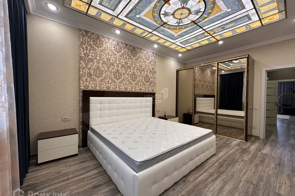 Продаётся 3-комнатная квартира, 112 м²