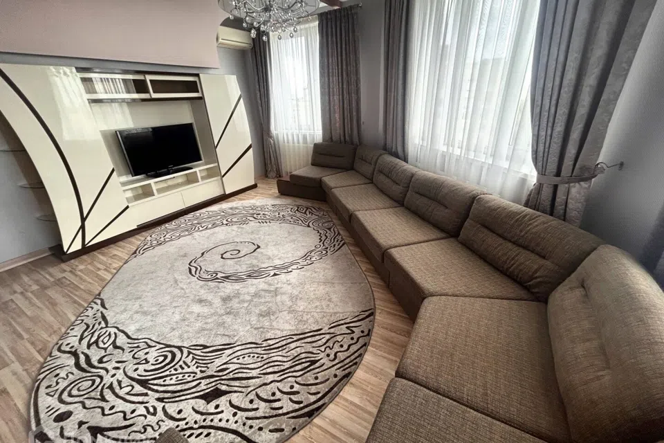 Сдаётся 2-комнатная квартира, 60 м²