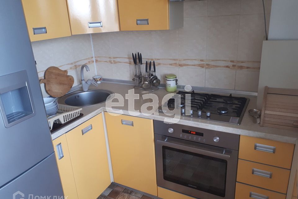 Продаётся 3-комнатная квартира, 69.3 м²