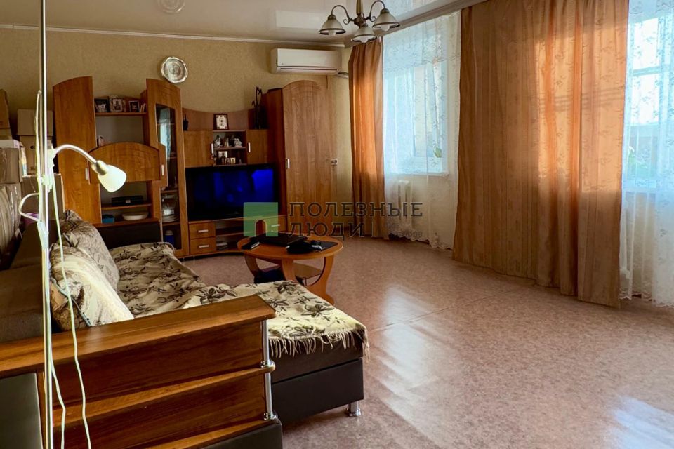 Продаётся 2-комнатная квартира, 55.5 м²