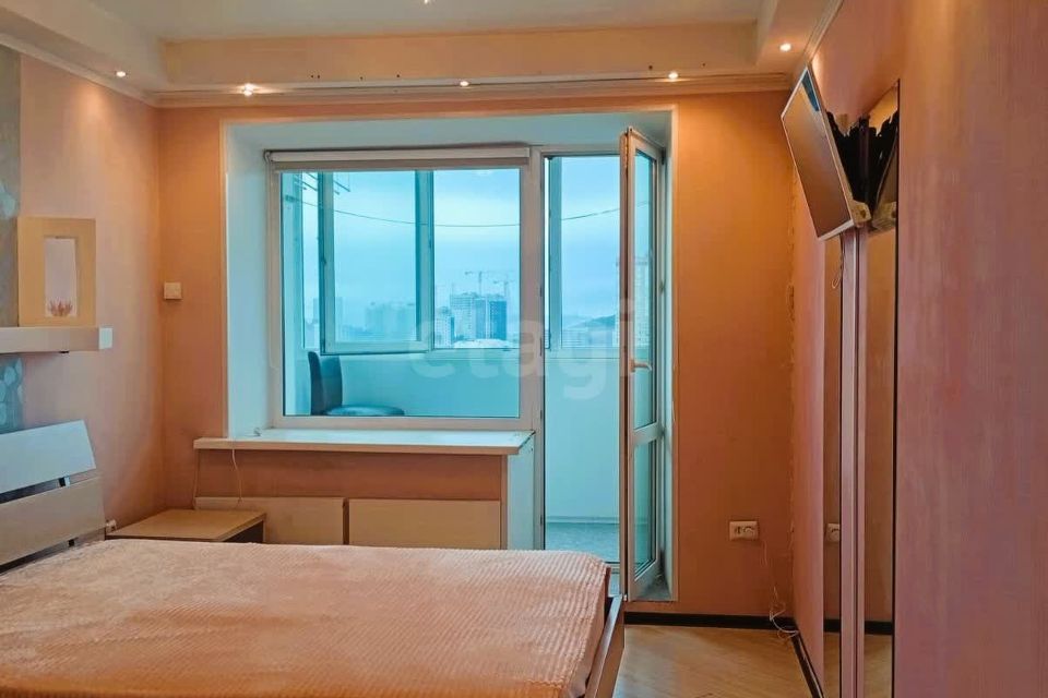 Продаётся 1-комнатная квартира, 42 м²