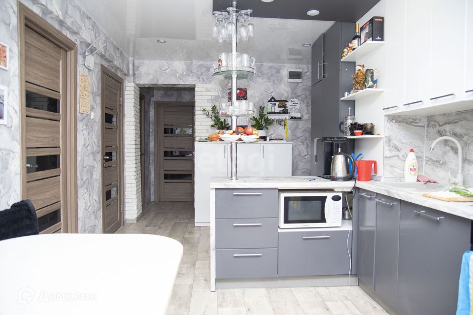 Продаётся 3-комнатная квартира, 70 м²