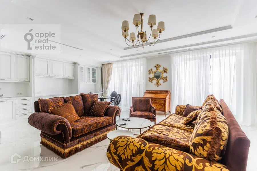 Продаётся 3-комнатная квартира, 123.5 м²