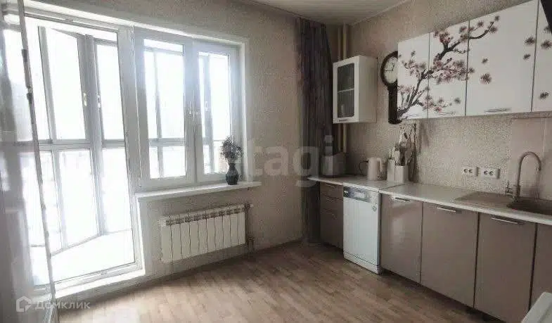 Продаётся 1-комнатная квартира, 49.2 м²