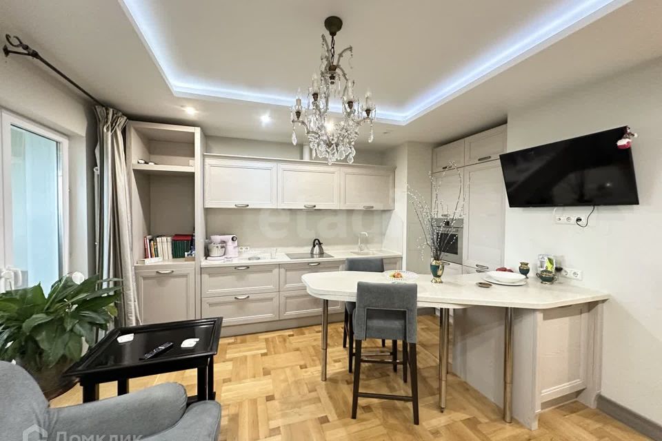 Продаётся 3-комнатная квартира, 75.79 м²