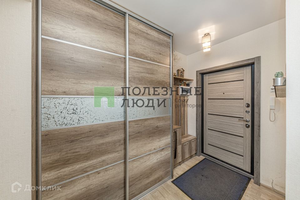 Продаётся 3-комнатная квартира, 70.3 м²