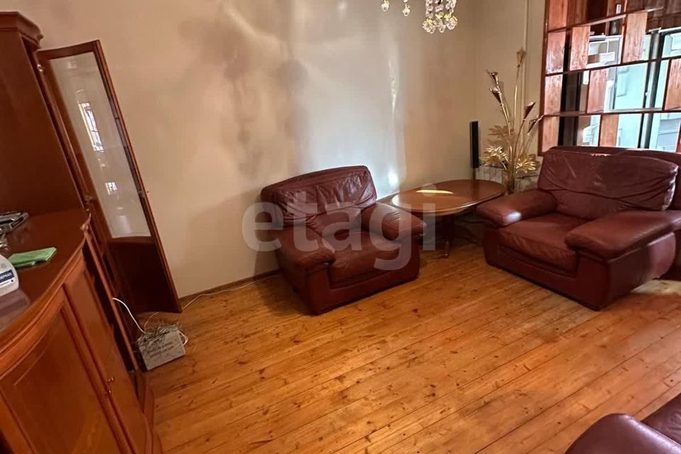 Продаётся 3-комнатная квартира, 63.4 м²