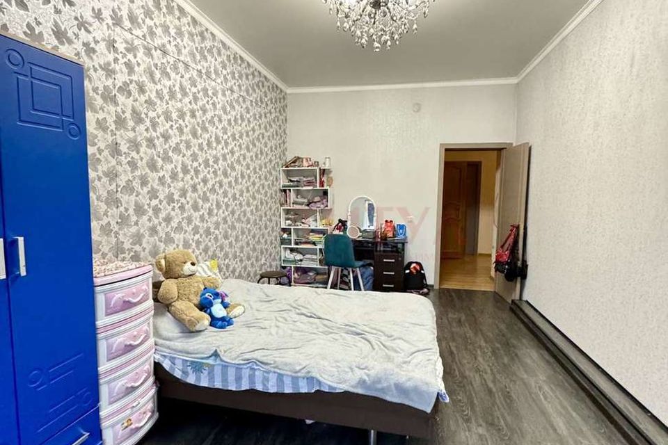 Продаётся 3-комнатная квартира, 93 м²