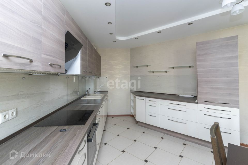 Продаётся 2-комнатная квартира, 94.6 м²