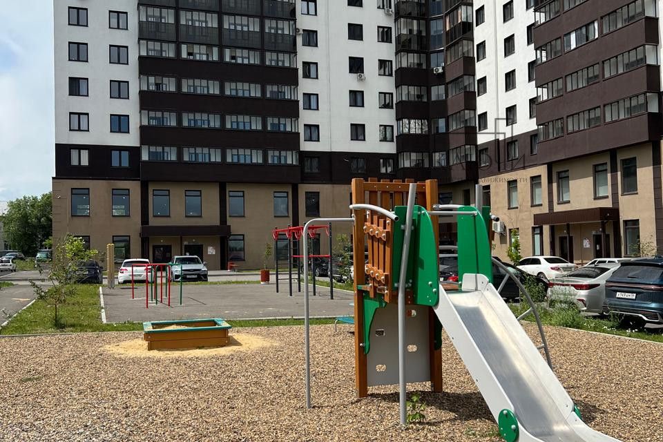 Продаётся 2-комнатная квартира, 59.7 м²