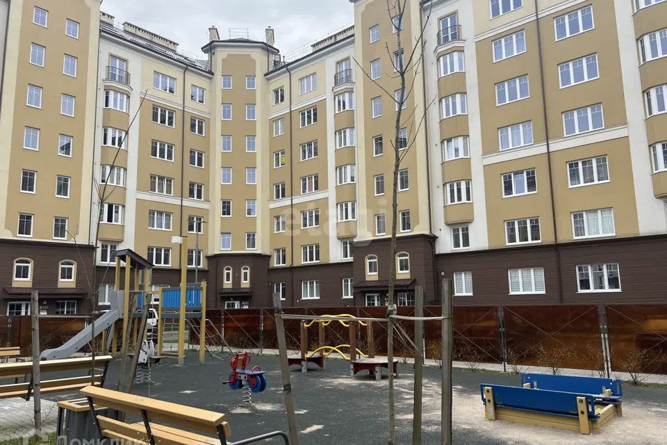 Продаётся 3-комнатная квартира, 104.2 м²