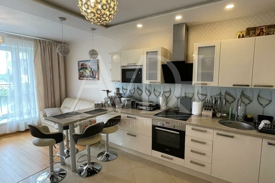 Продаётся 2-комнатная квартира, 65.5 м²