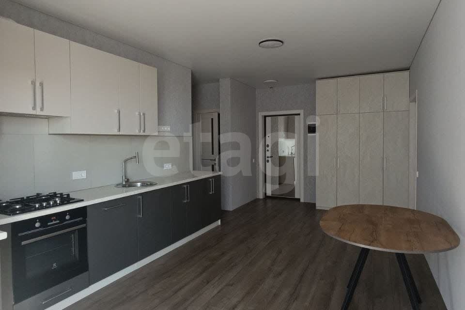 Продаётся 2-комнатная квартира, 58.2 м²