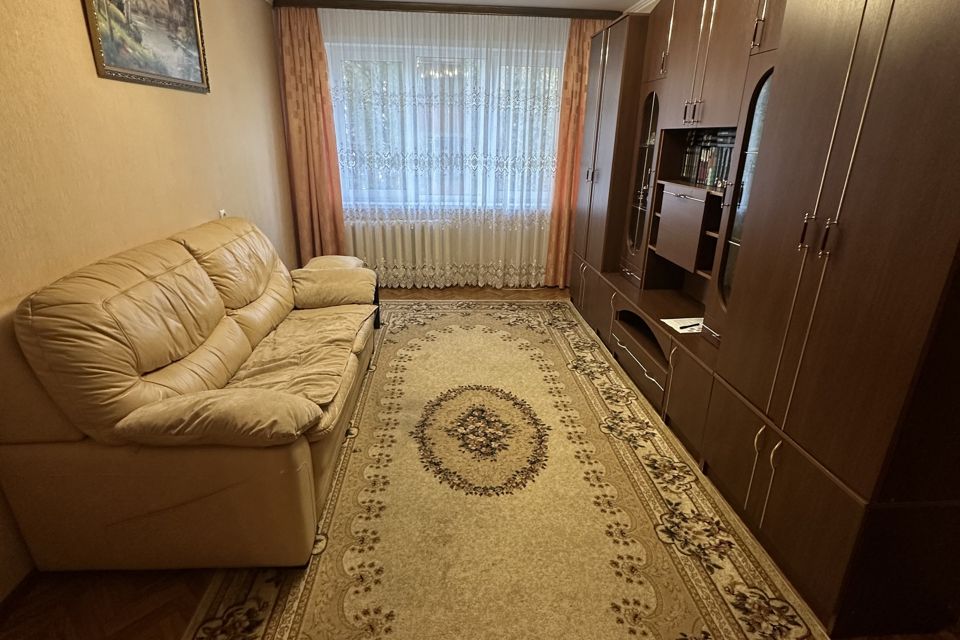 Продаётся 3-комнатная квартира, 63.5 м²