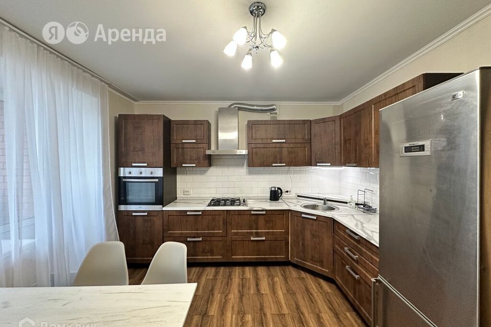 Сдаётся 2-комнатная квартира, 67 м²