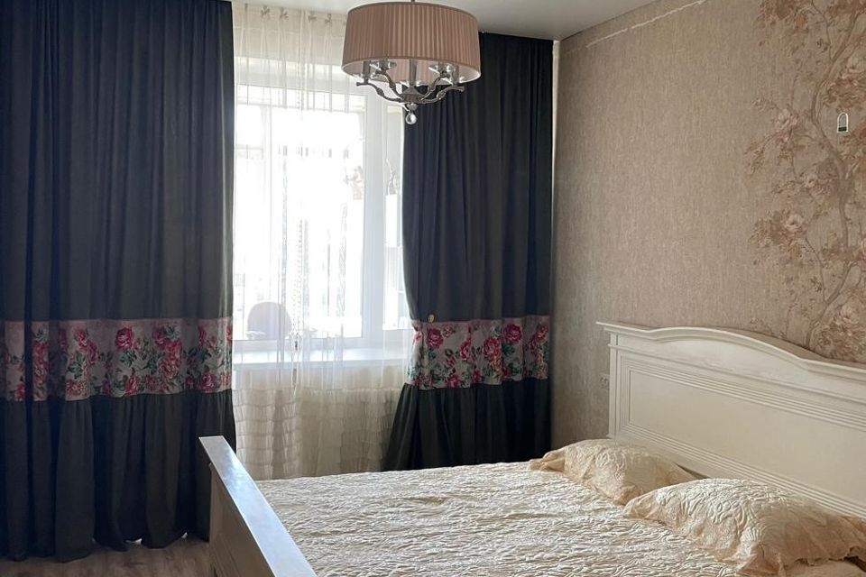 Продаётся 1-комнатная квартира, 55 м²