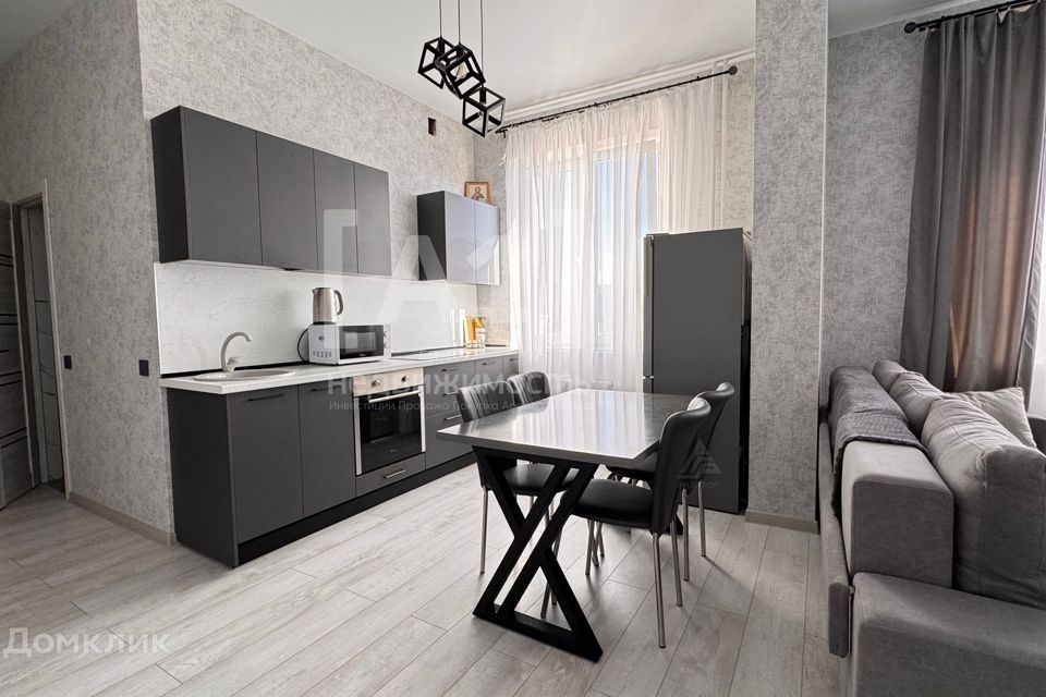 Продаётся 1-комнатная квартира, 47.6 м²