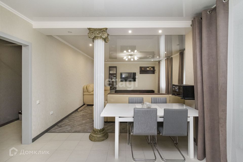 Продаётся 2-комнатная квартира, 72.5 м²