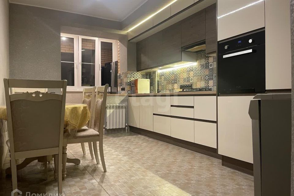 Продаётся 2-комнатная квартира, 70.1 м²