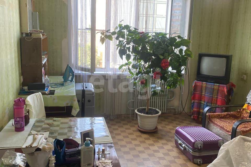 Продаётся 3-комнатная квартира, 54.4 м²
